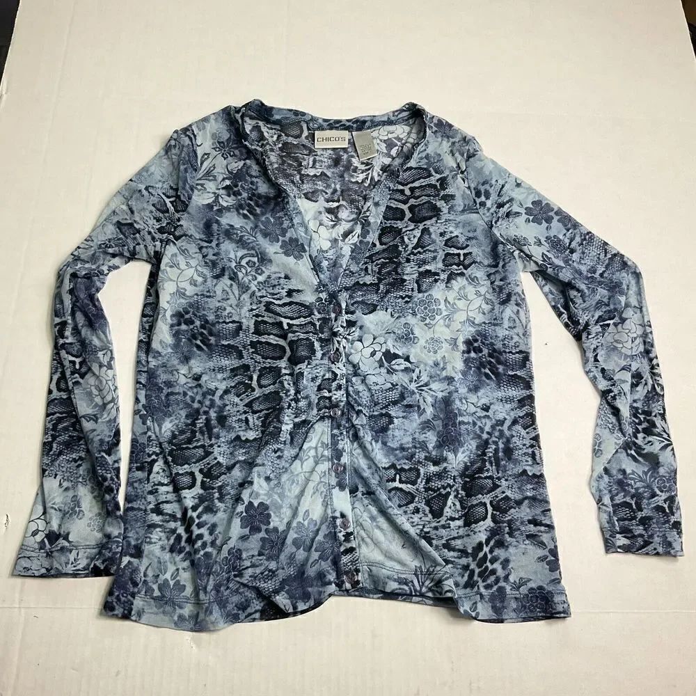 Chicos Womens V-Neck Button Down Shirt Blue Snakeskin Print Long Sleeve 1 MEDIUM